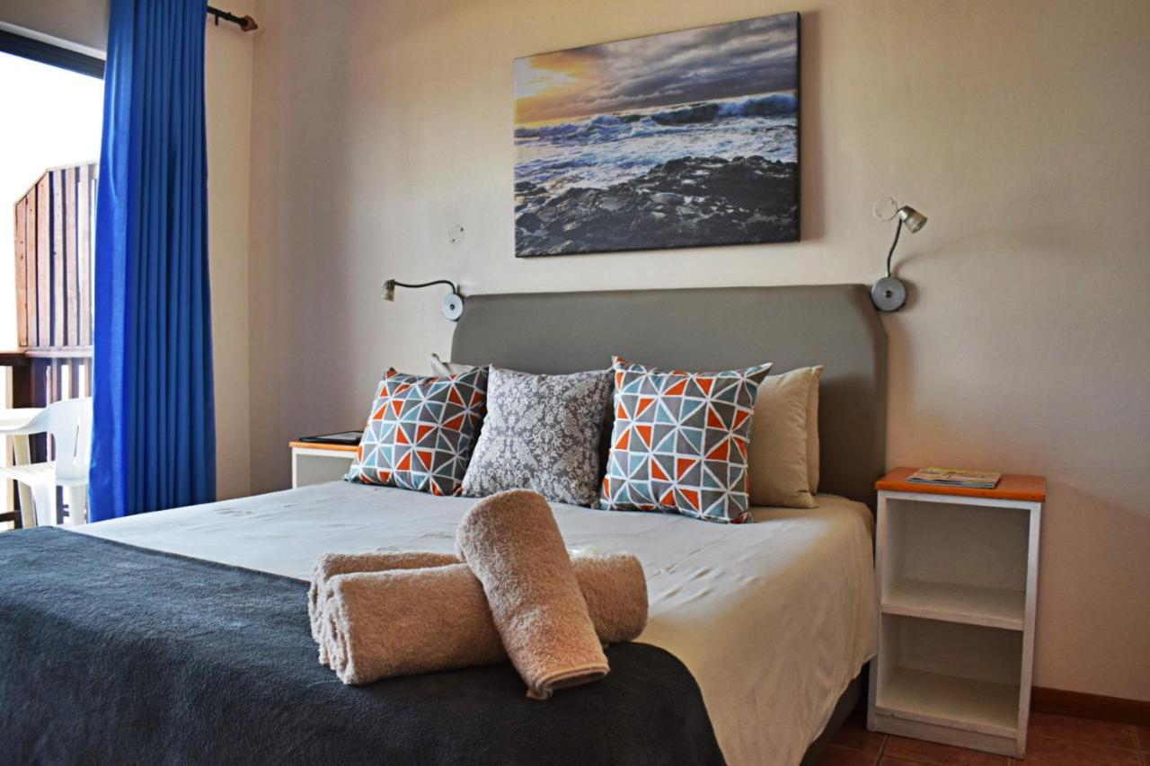 Mitford-On-Sea Aparthotel Morgan's Bay Exterior photo